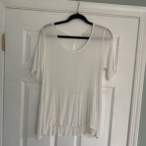 White key hole shirt